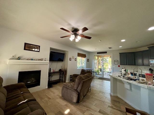 Detail Gallery Image 2 of 35 For 421 Penn Central, Rio Linda,  CA 95673 - 3 Beds | 2 Baths