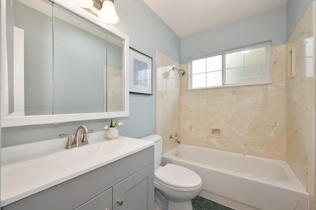 Detail Gallery Image 22 of 34 For 1130 Avon Way, Folsom,  CA 95630 - 3 Beds | 2 Baths