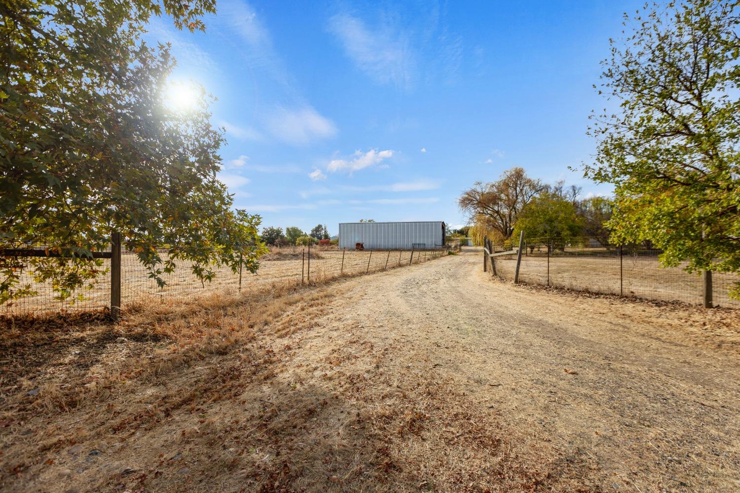 Detail Gallery Image 85 of 98 For 17650 E Collier Rd, Acampo,  CA 95220 - 4 Beds | 3/1 Baths