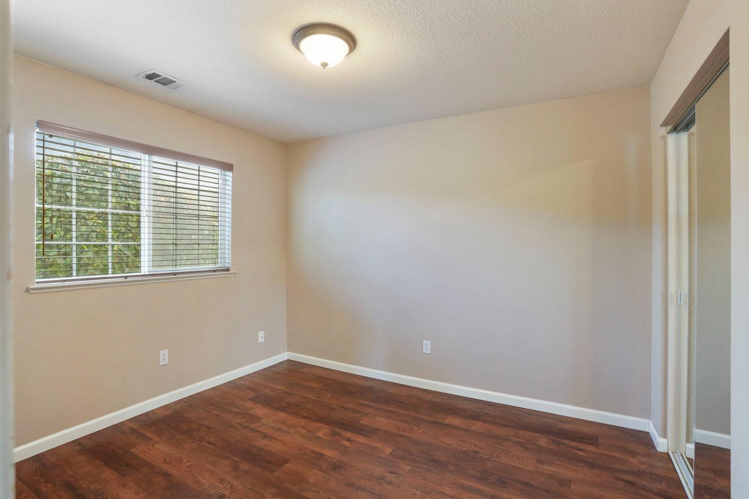 Detail Gallery Image 11 of 39 For 2850 Deborah Ln, Stockton,  CA 95206 - 3 Beds | 2 Baths