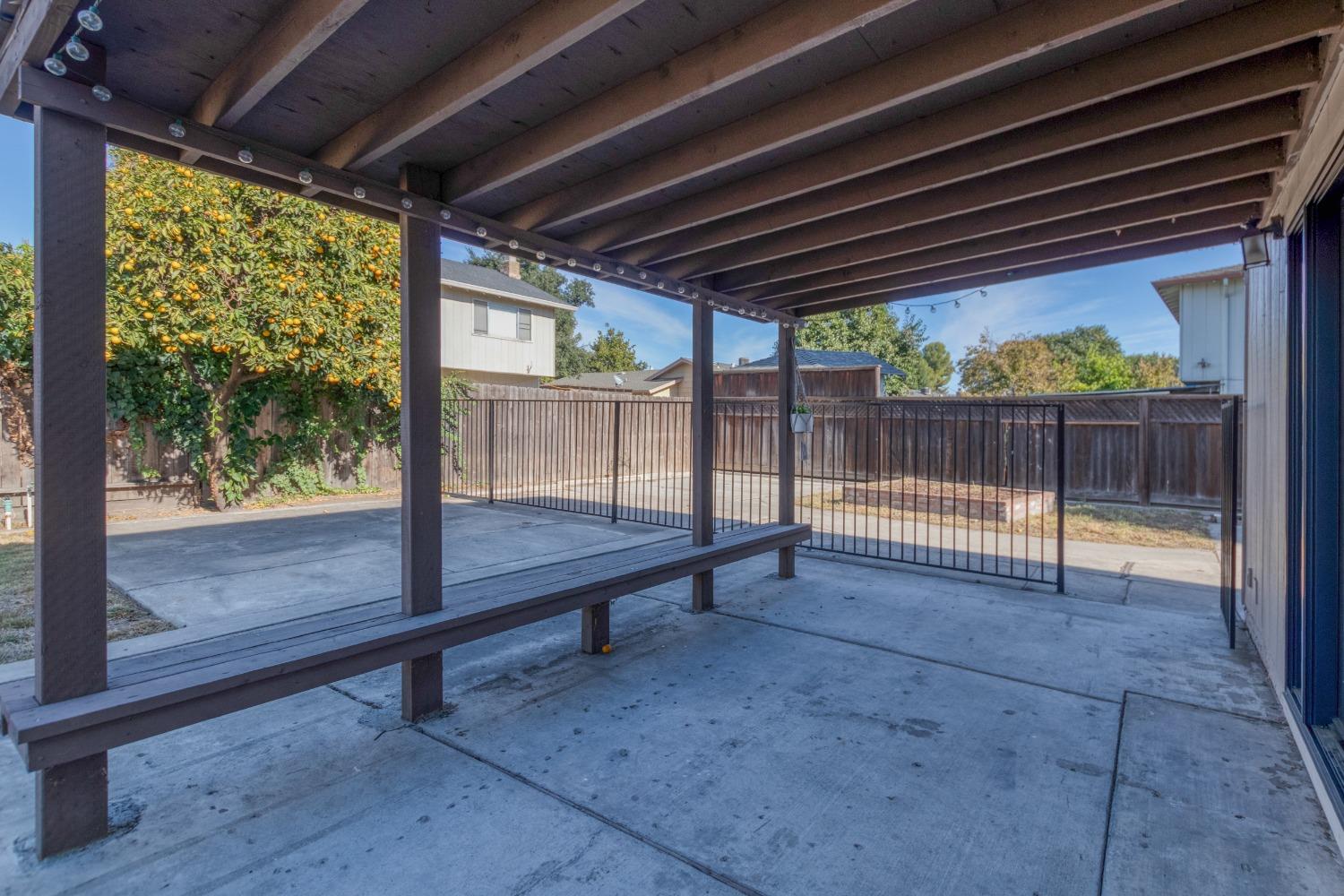 Detail Gallery Image 33 of 38 For 3505 Bixby Way, Stockton,  CA 95209 - 4 Beds | 2/1 Baths