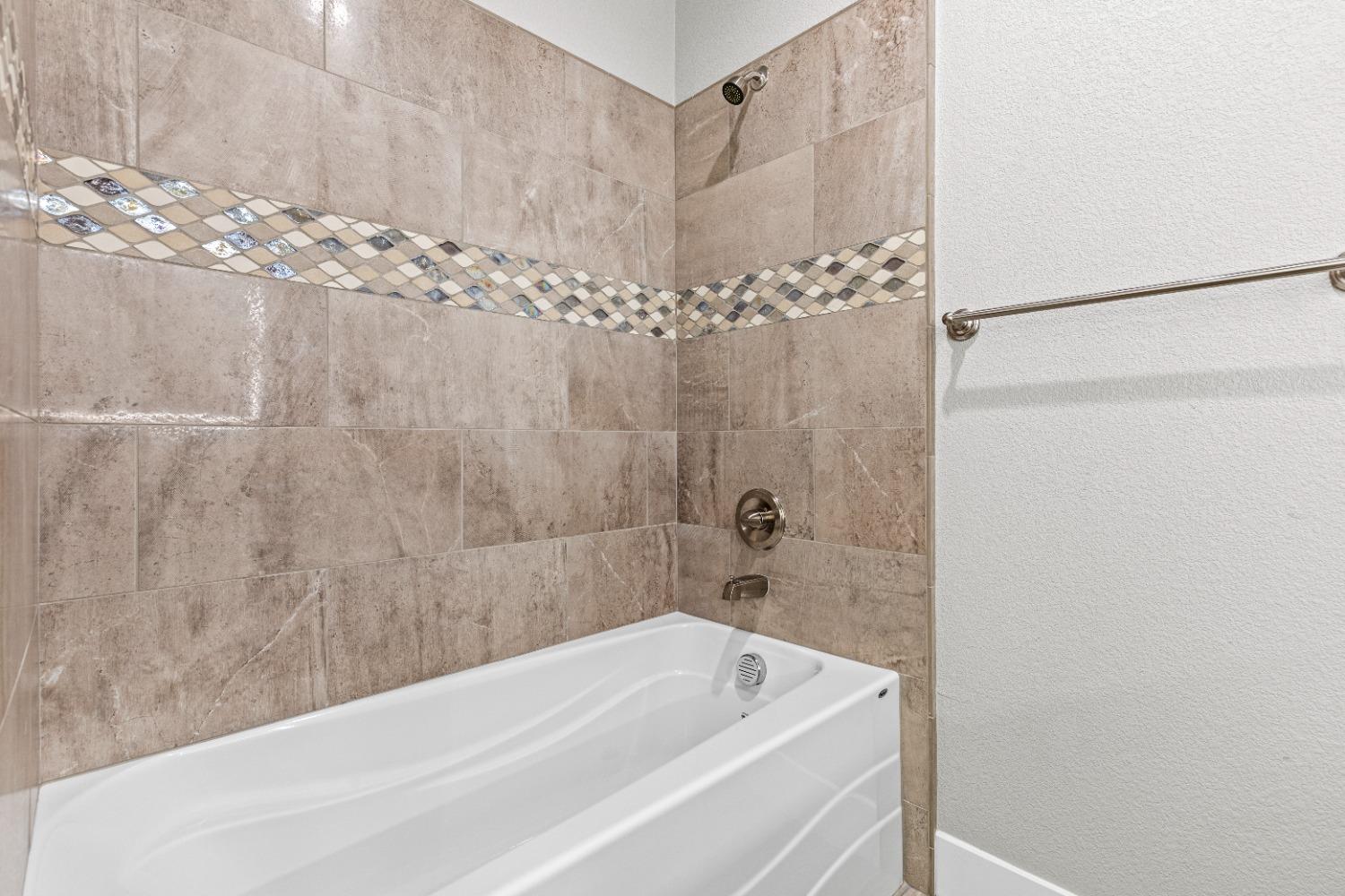 Detail Gallery Image 24 of 33 For 2250 Mia Loop, Yuba City,  CA 95993 - 4 Beds | 2/1 Baths