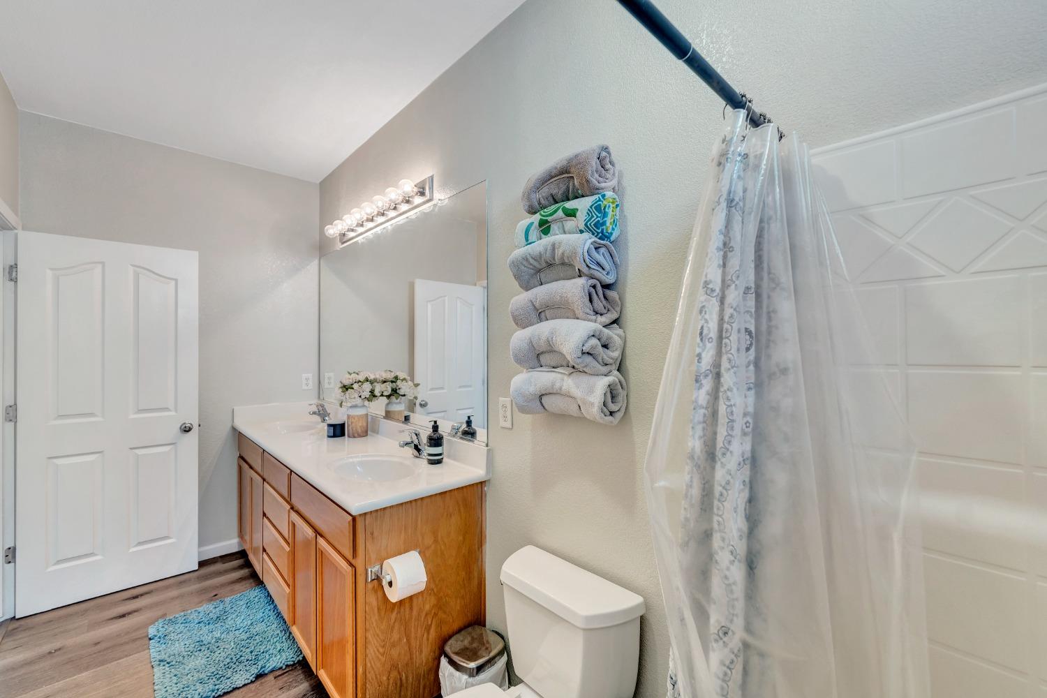 Detail Gallery Image 28 of 33 For 1941 Cushion Cap Dr, Stockton,  CA 95206 - 3 Beds | 2/1 Baths