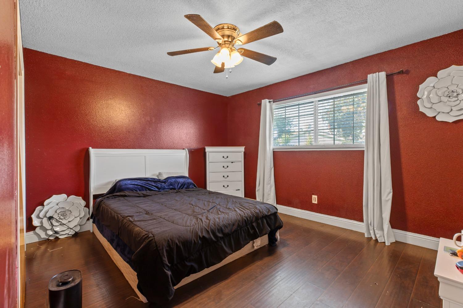 Detail Gallery Image 11 of 14 For 2709 Marjorie Dr, Modesto,  CA 95350 - 3 Beds | 2 Baths