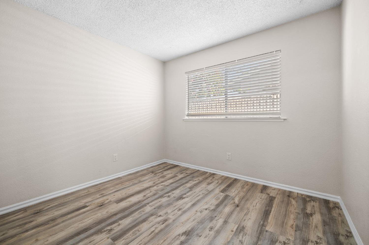 Detail Gallery Image 33 of 39 For 8608 Janon Ct, Sacramento,  CA 95828 - 3 Beds | 2 Baths