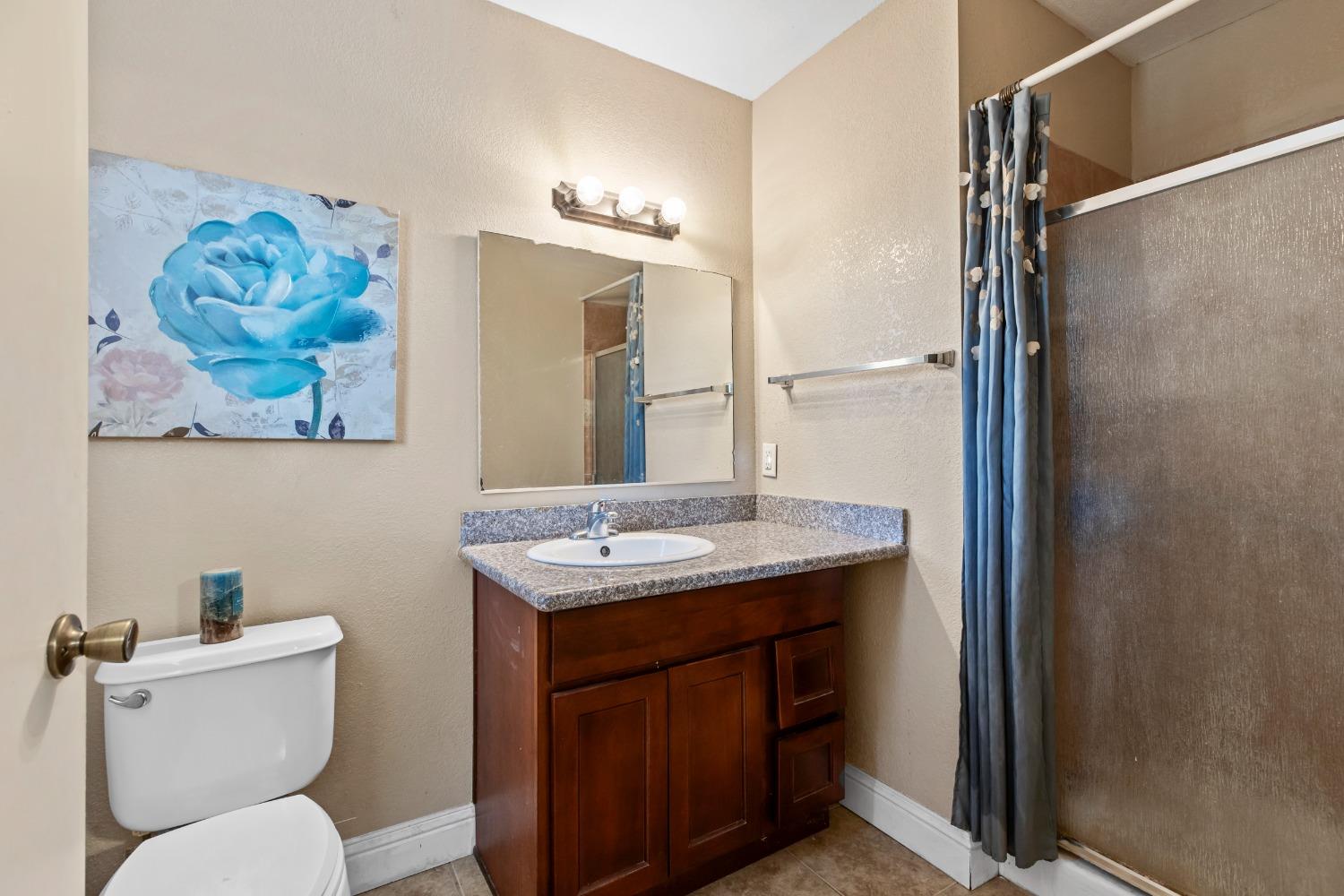 Detail Gallery Image 12 of 14 For 2709 Marjorie Dr, Modesto,  CA 95350 - 3 Beds | 2 Baths