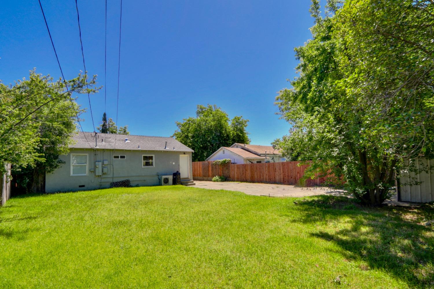 Detail Gallery Image 36 of 46 For 4400 E Nichols Ave, Sacramento,  CA 95820 - 2 Beds | 1 Baths