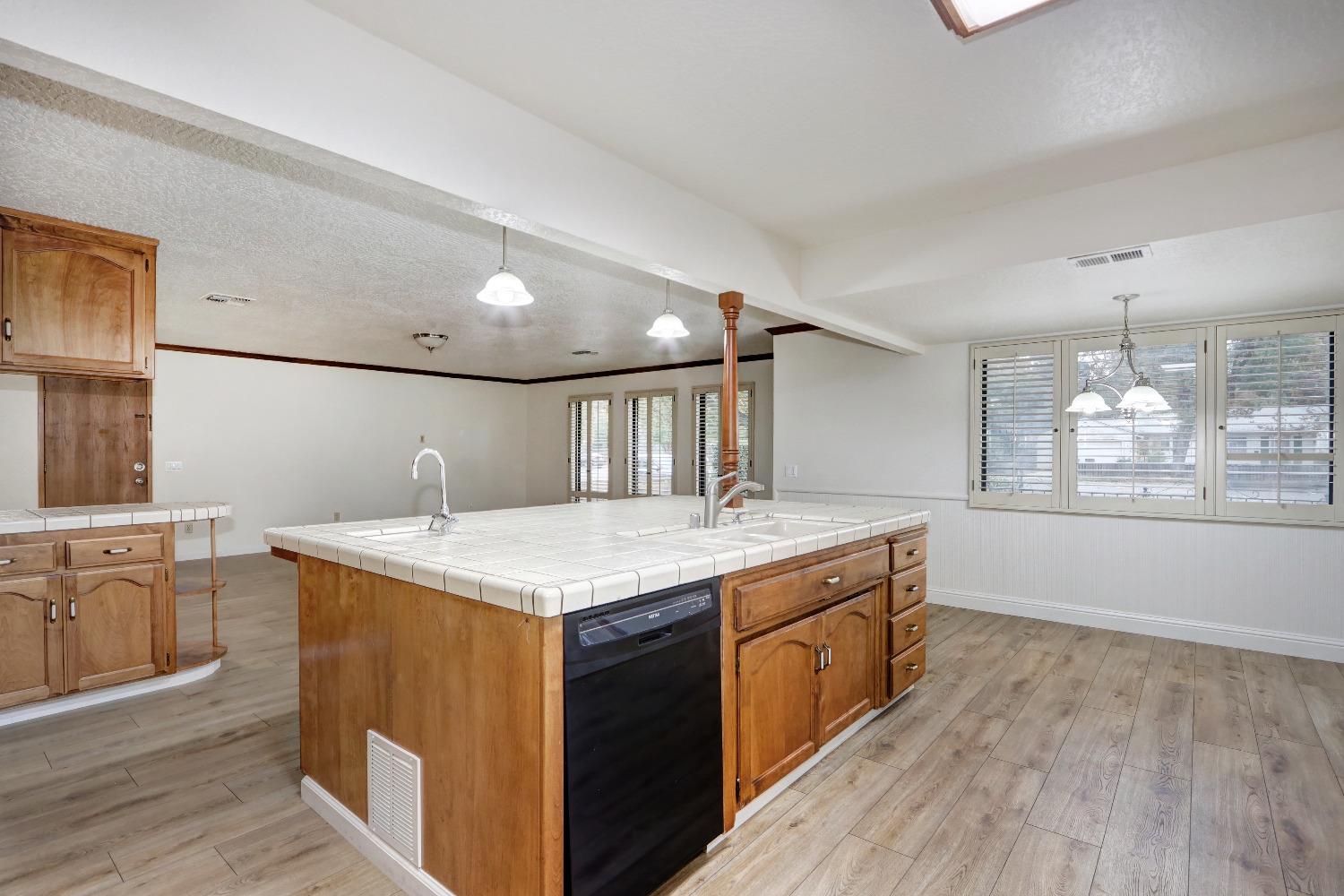 Detail Gallery Image 20 of 69 For 1616 Park Blvd, West Sacramento,  CA 95691 - 2 Beds | 2 Baths