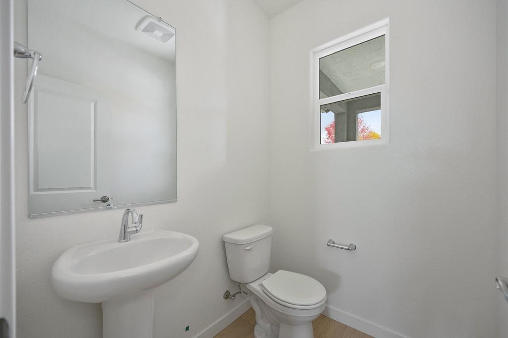 Detail Gallery Image 37 of 47 For 733 Greg Thatch Cir, Sacramento,  CA 95635 - 3 Beds | 2/1 Baths