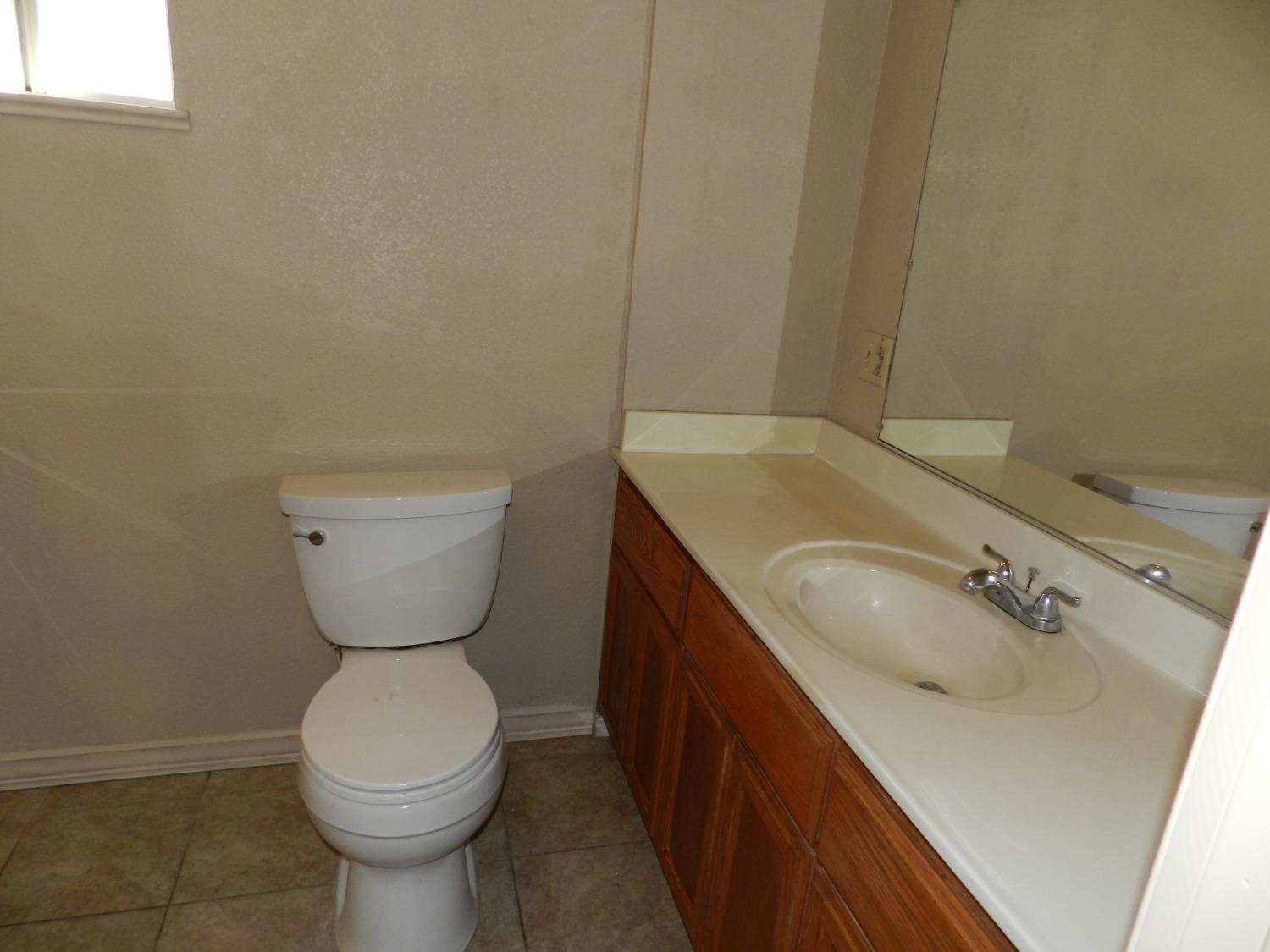 Detail Gallery Image 9 of 15 For 441 N 5th St, Oakdale,  CA 95361 - 2 Beds | 1 Baths