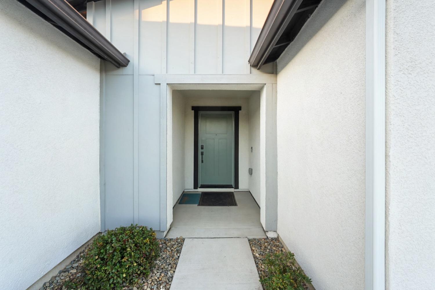 Detail Gallery Image 2 of 24 For 659 Keenan Ct, Merced,  CA 95348 - 4 Beds | 2 Baths