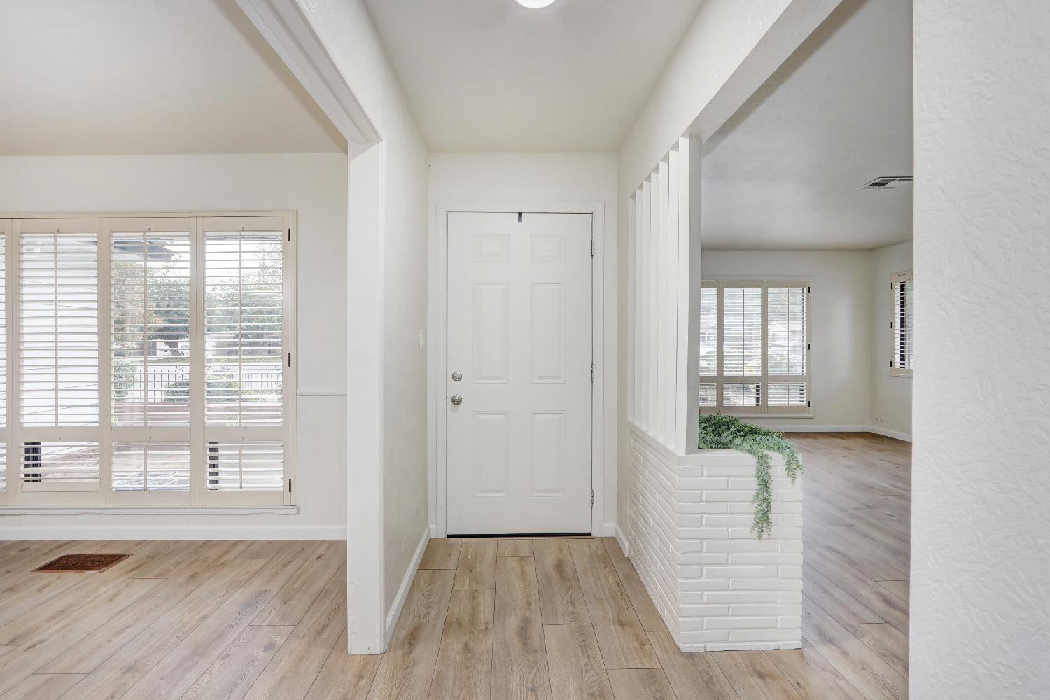 Detail Gallery Image 6 of 69 For 1616 Park Blvd, West Sacramento,  CA 95691 - 2 Beds | 2 Baths