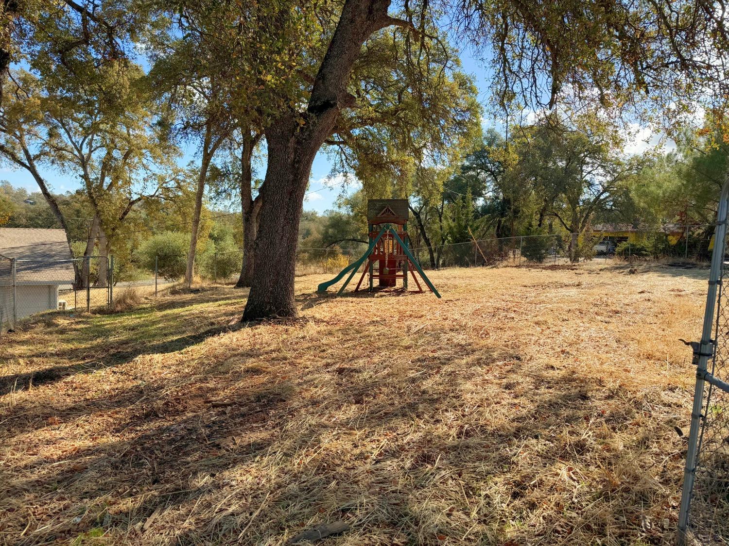 Detail Gallery Image 22 of 28 For 13175 Willow Creek Rd, Ione,  CA 95640 - 3 Beds | 2/1 Baths