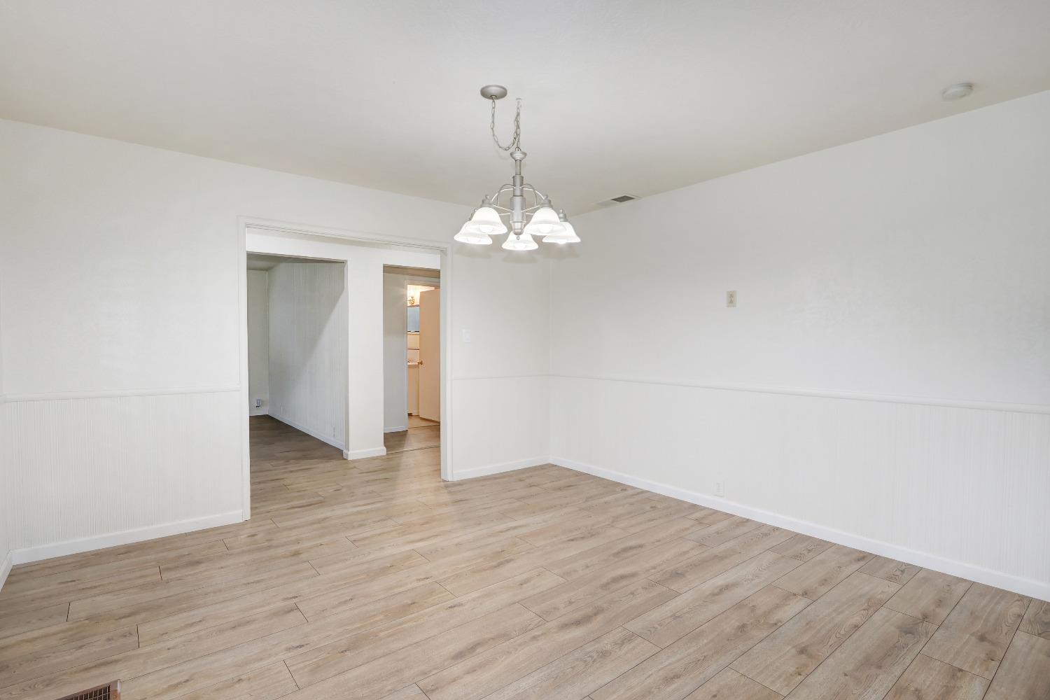 Detail Gallery Image 16 of 69 For 1616 Park Blvd, West Sacramento,  CA 95691 - 2 Beds | 2 Baths