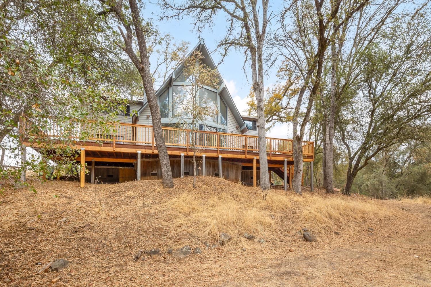 Detail Gallery Image 3 of 61 For 4500 Studebaker Rd, Placerville,  CA 95667 - 4 Beds | 2 Baths