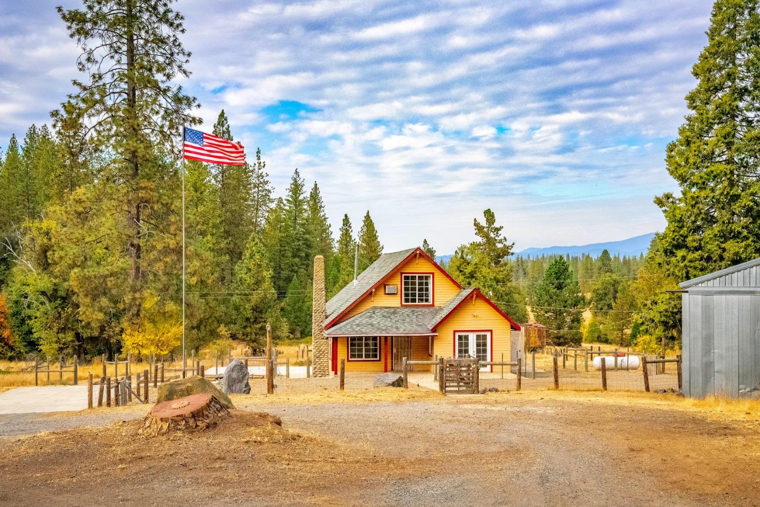 Detail Gallery Image 3 of 49 For 9030 Smith Station Rd, Groveland,  CA 95321 - – Beds | – Baths