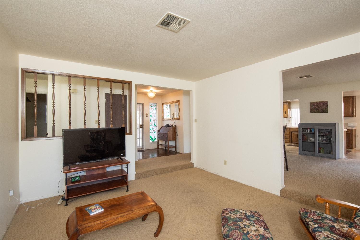 Detail Gallery Image 9 of 37 For 1638 Peachwood Ave, Ceres,  CA 95307 - 3 Beds | 2 Baths