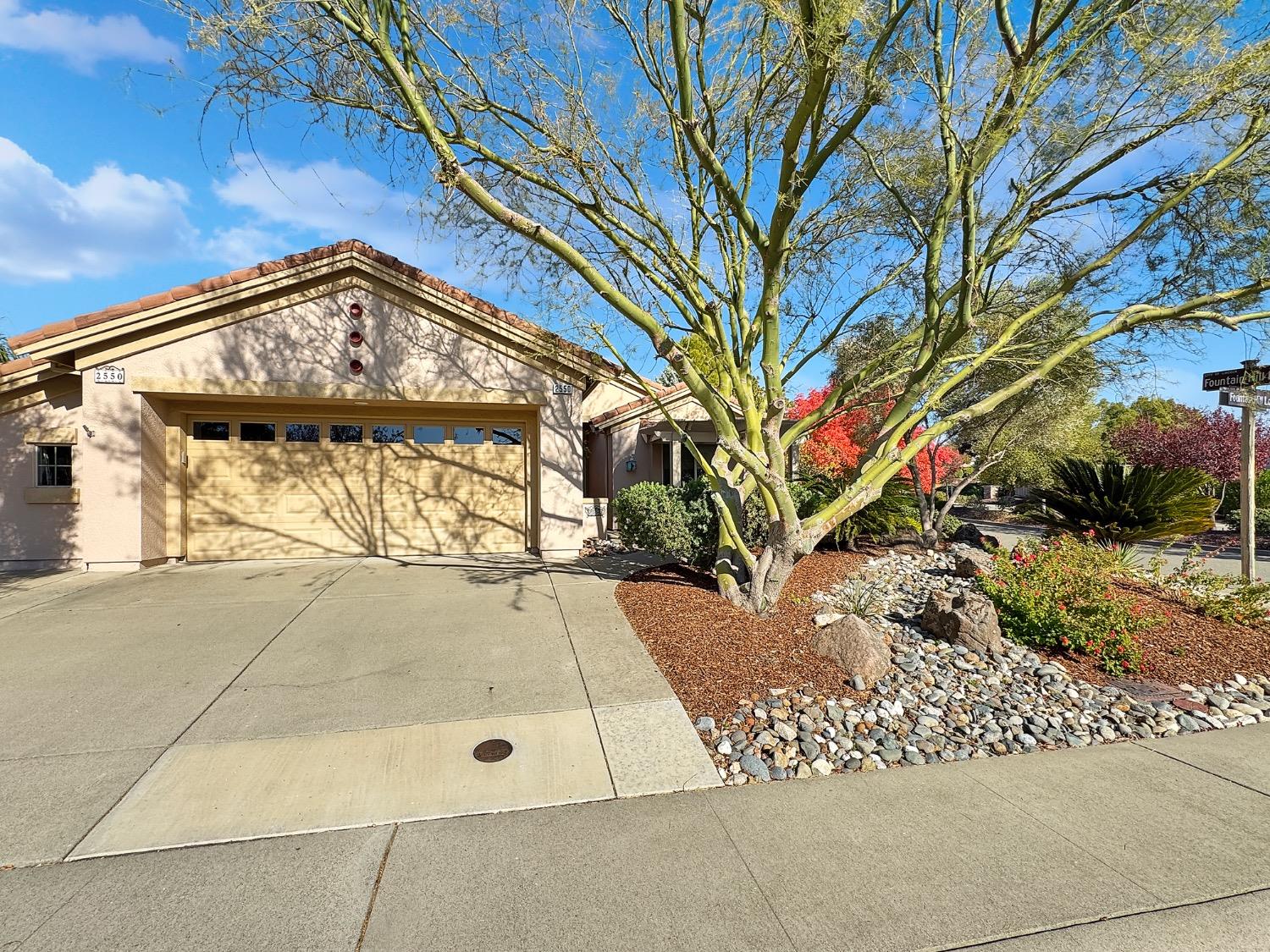 Detail Gallery Image 5 of 50 For 2550 Fountain Hill Loop, Lincoln,  CA 95648 - 2 Beds | 2 Baths