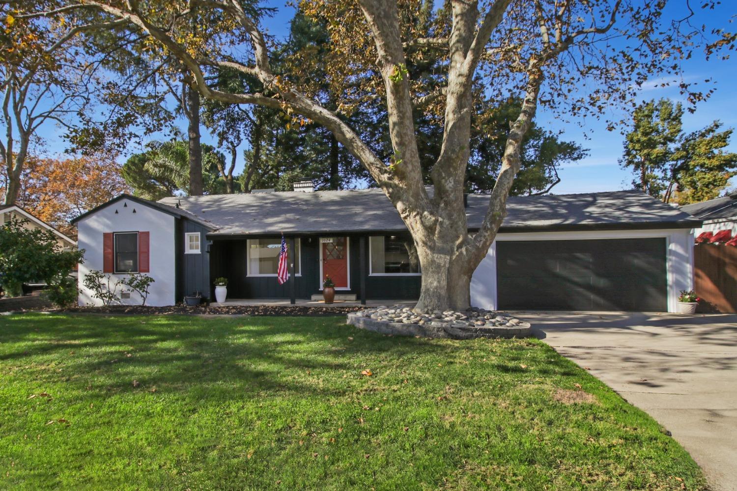 Detail Gallery Image 1 of 50 For 1624 Maryland Ave, West Sacramento,  CA 95691 - 3 Beds | 1/1 Baths