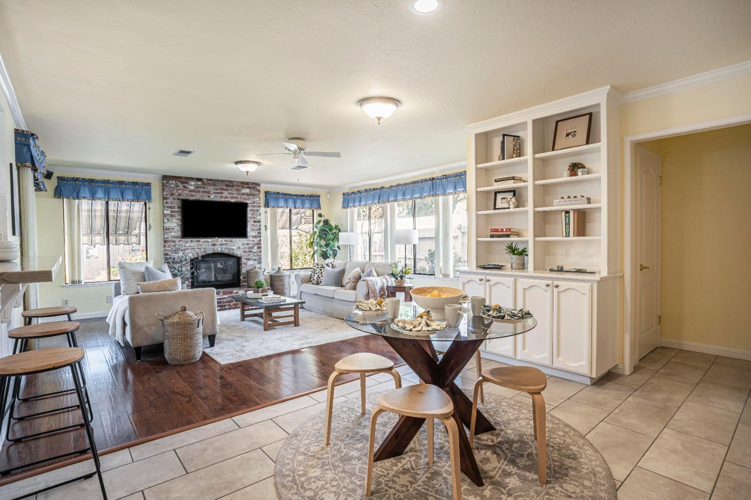 Detail Gallery Image 15 of 43 For 2221 Landon Ln, Sacramento,  CA 95825 - 4 Beds | 2/1 Baths