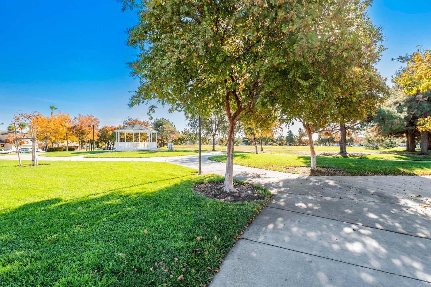 Detail Gallery Image 34 of 35 For 1507 Promenade Cir, Tracy,  CA 95376 - 5 Beds | 2/1 Baths