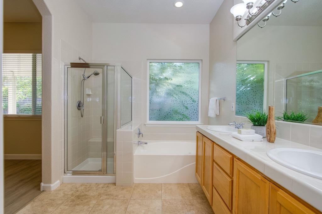 Detail Gallery Image 27 of 34 For 973 Cameron Dr, Folsom,  CA 95630 - 3 Beds | 2 Baths