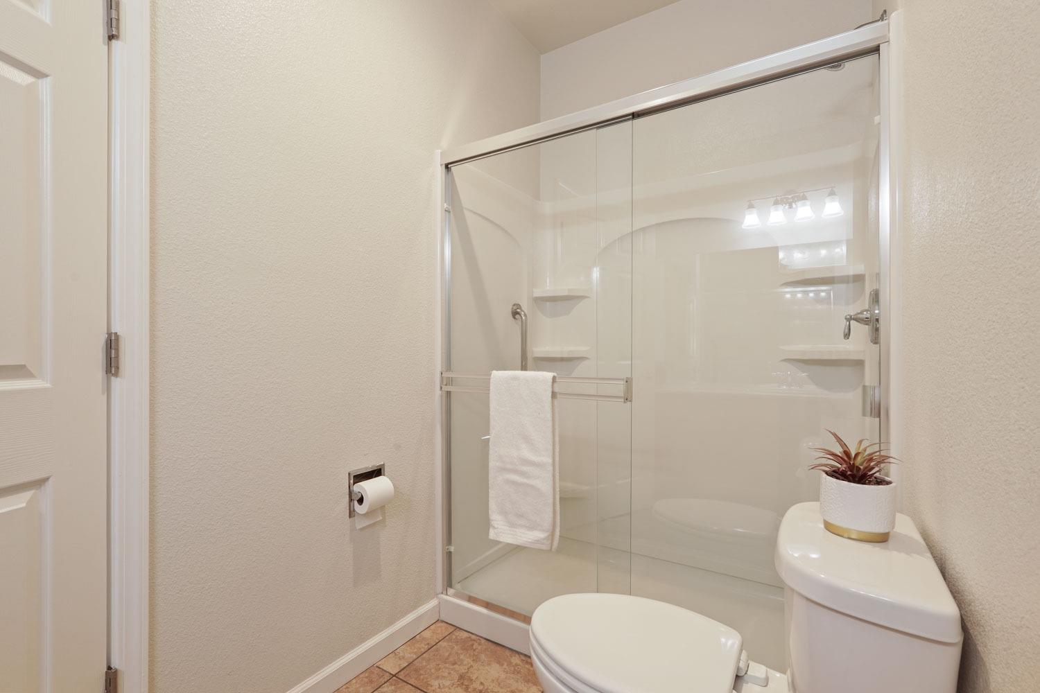 Detail Gallery Image 28 of 71 For 1534 Harvest Creek St, Manteca,  CA 95336 - 3 Beds | 2 Baths