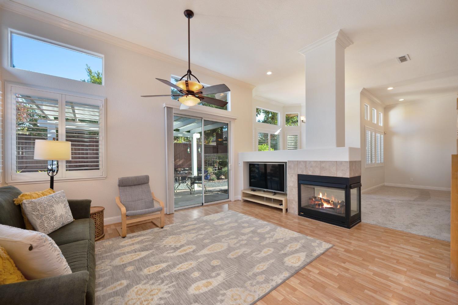 Detail Gallery Image 10 of 58 For 689 Halidon Way, Folsom,  CA 95630 - 4 Beds | 2/1 Baths