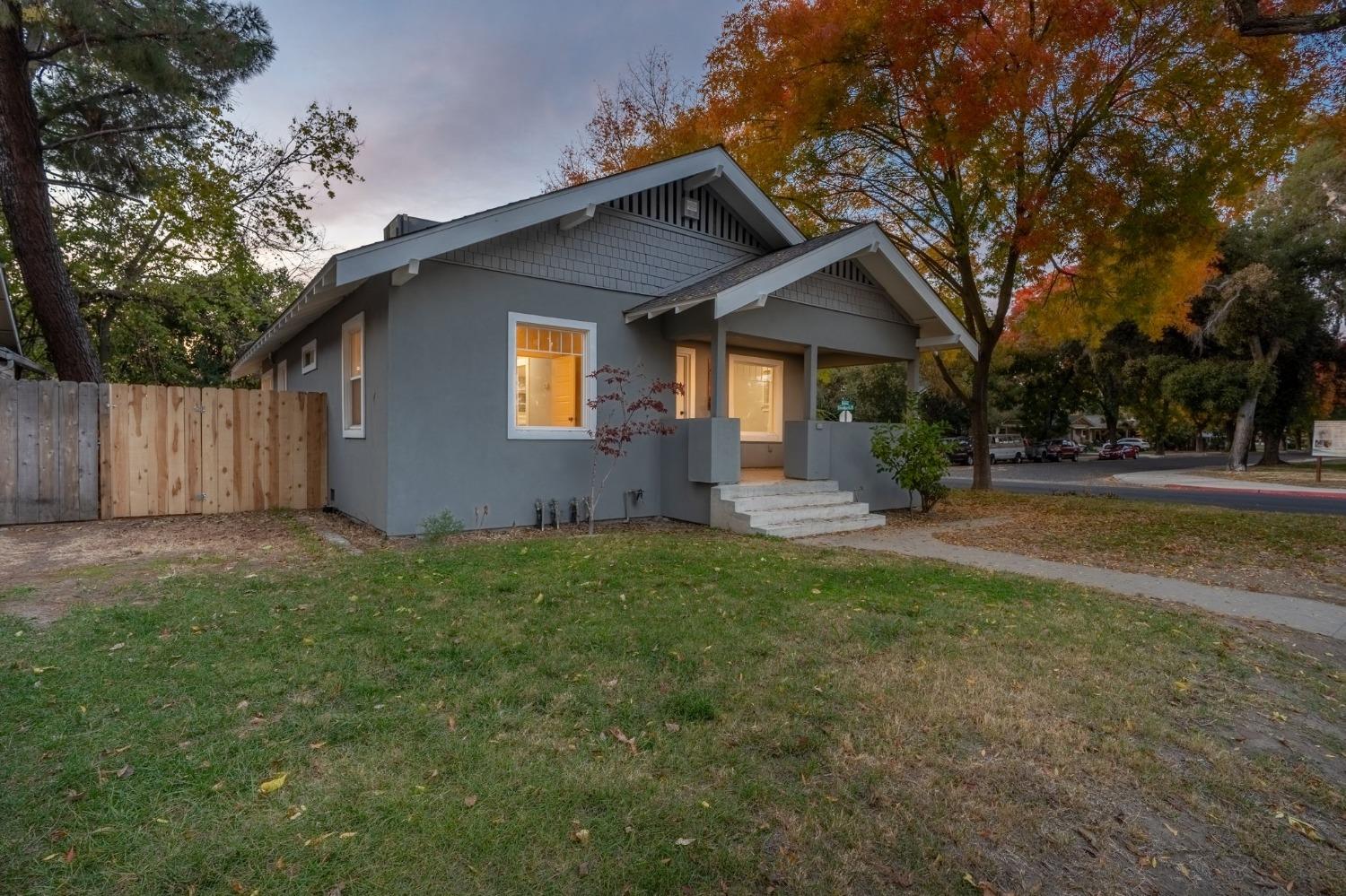 Detail Gallery Image 5 of 35 For 317 Poplar Ave, Modesto,  CA 95354 - 2 Beds | 2 Baths