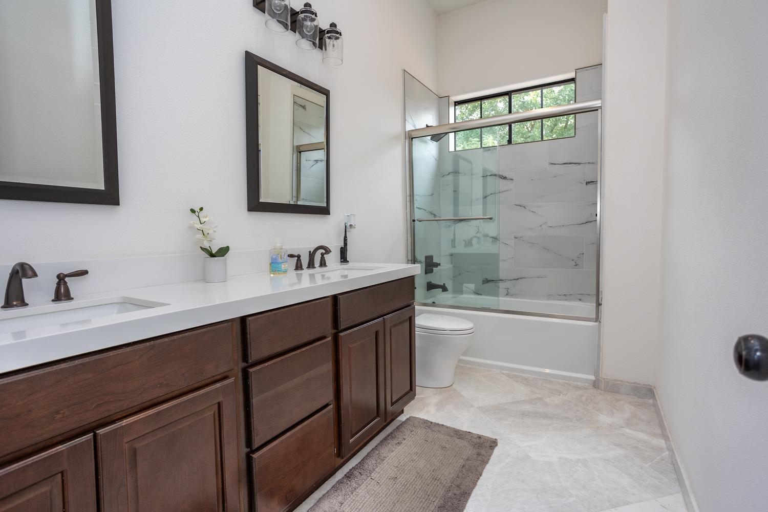 Detail Gallery Image 26 of 58 For 6819 Corte De Oro, Modesto,  CA 95356 - 4 Beds | 3/1 Baths