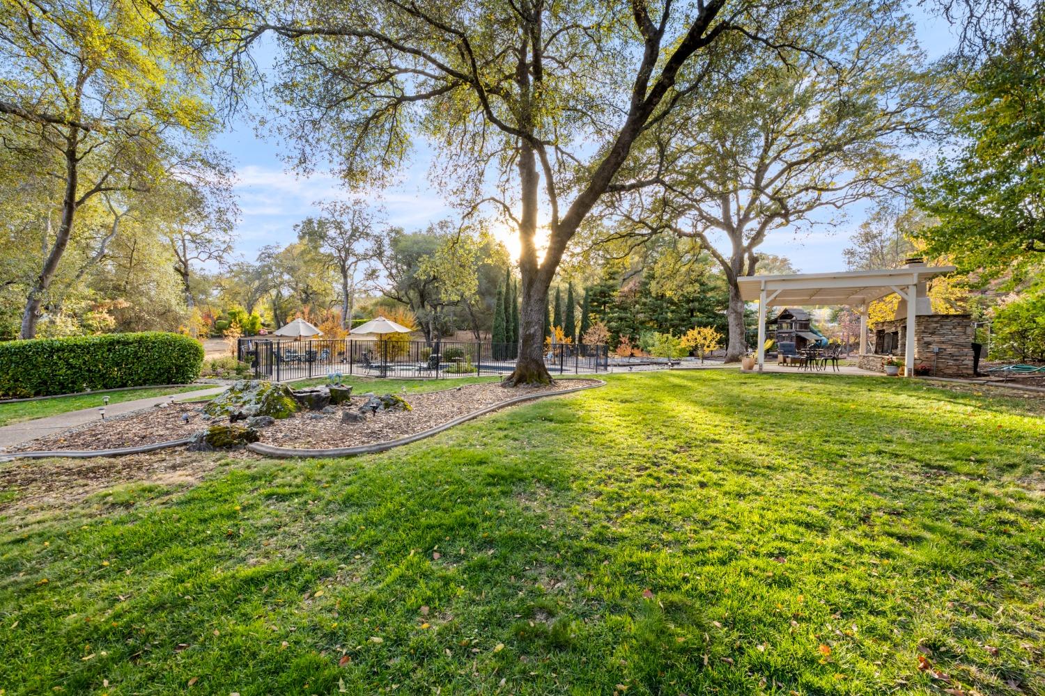 Detail Gallery Image 51 of 93 For 4218 Vega Loop, Shingle Springs,  CA 95682 - 3 Beds | 3 Baths