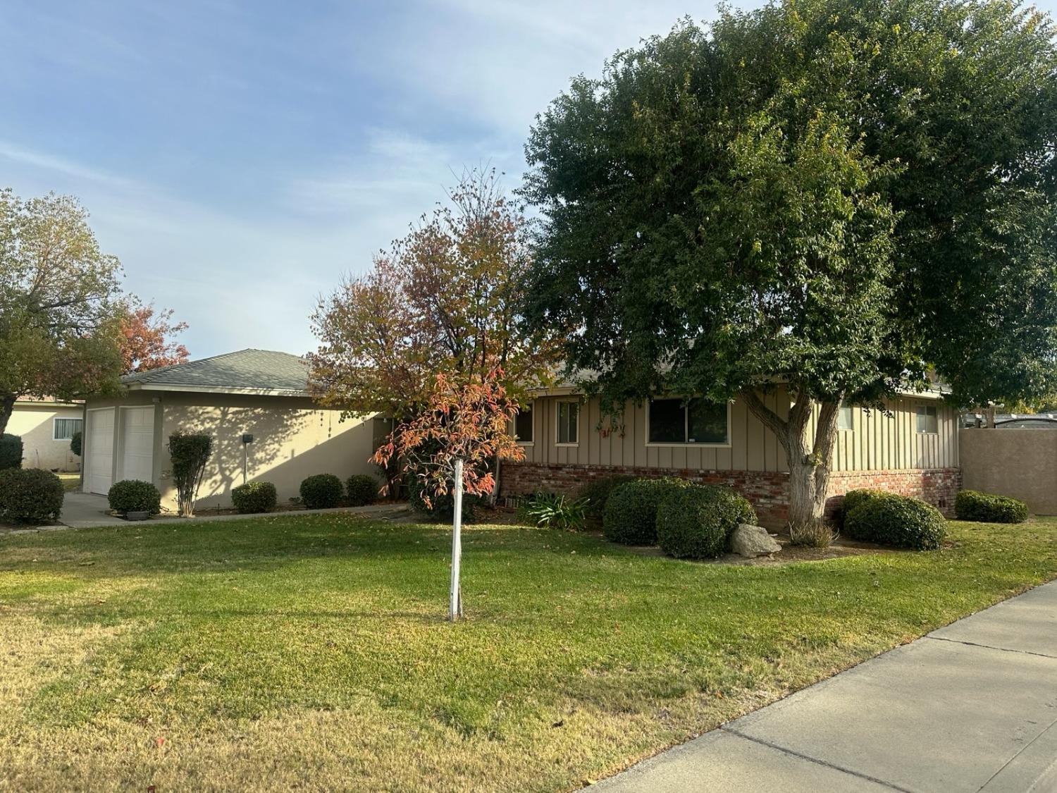 Detail Gallery Image 1 of 1 For 385 Monroe St, Coalinga,  CA 93210 - 3 Beds | 2/1 Baths