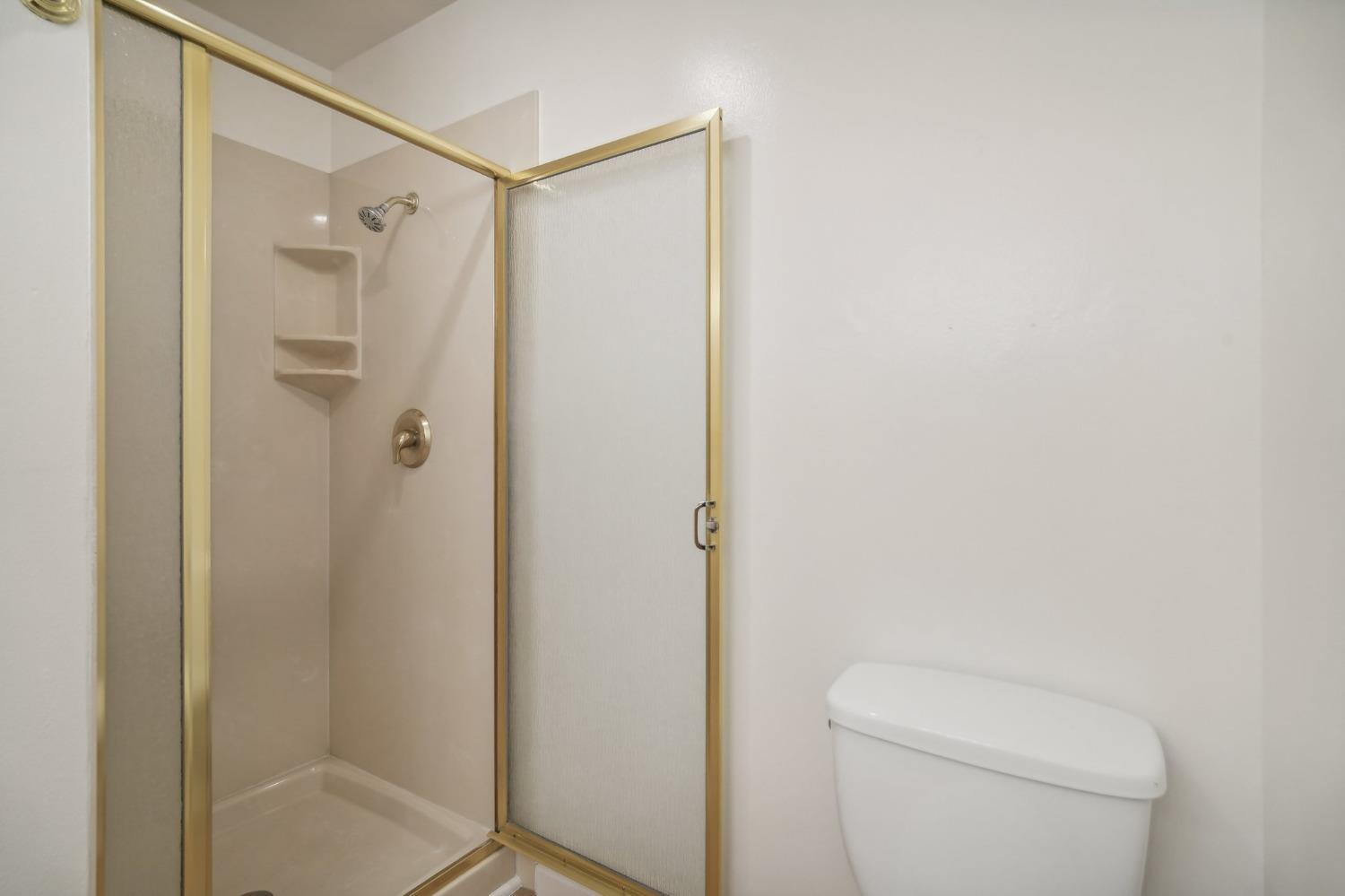 Detail Gallery Image 20 of 30 For 8837 La Riviera Dr #D,  Sacramento,  CA 95826 - 4 Beds | 2/1 Baths