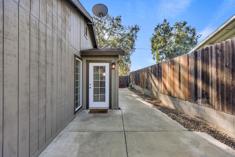 Detail Gallery Image 58 of 64 For 7032 Canevalley Cir, Citrus Heights,  CA 95621 - 3 Beds | 2 Baths