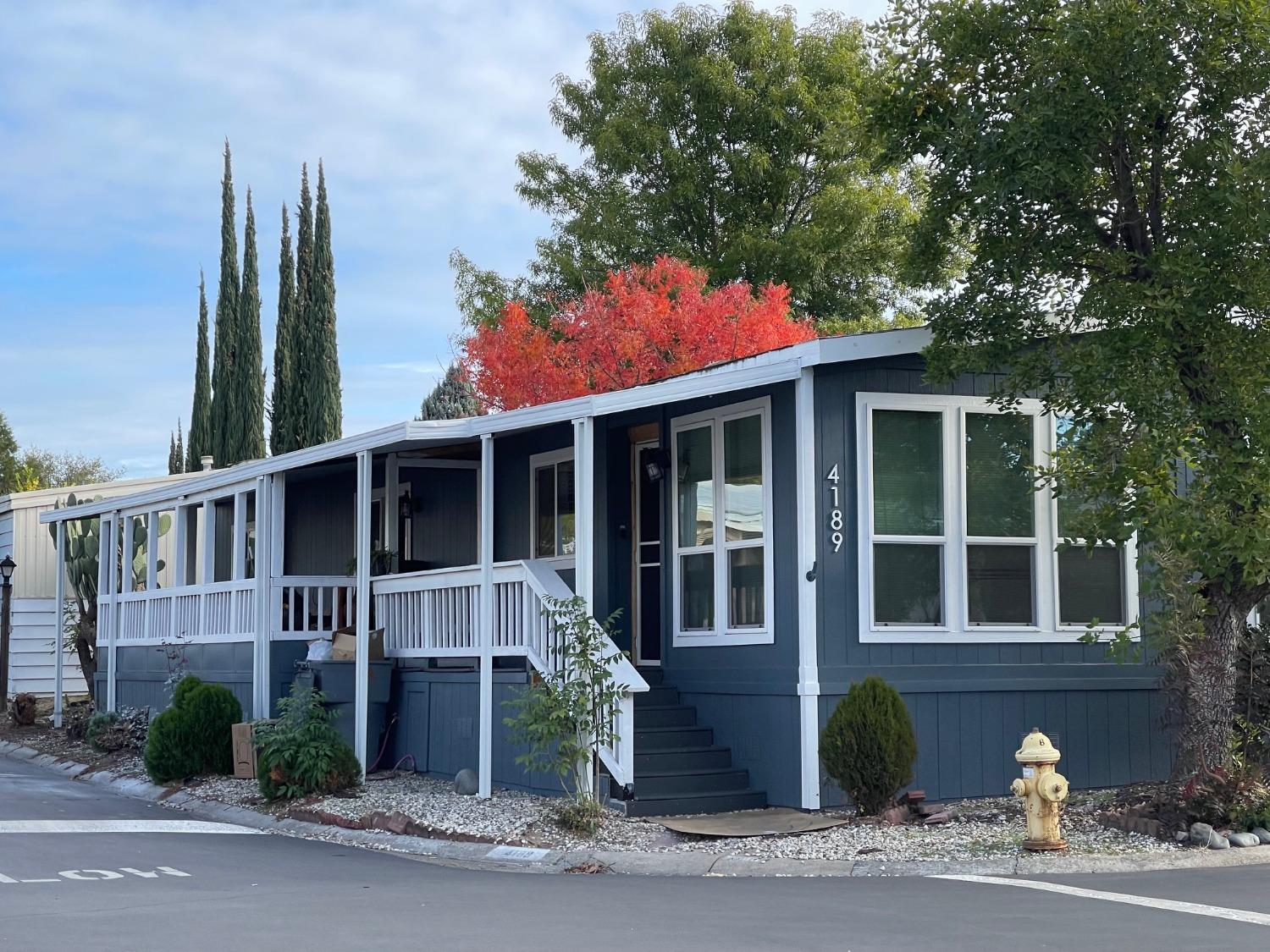 Detail Gallery Image 1 of 19 For 4189 Oakridge St, Rocklin,  CA 95677 - 2 Beds | 2 Baths