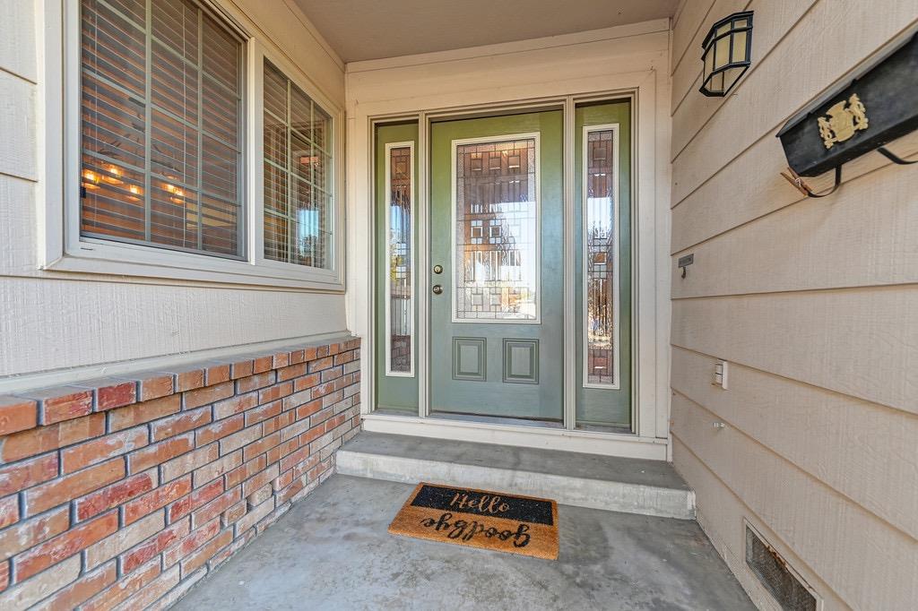 Detail Gallery Image 46 of 49 For 1613 Swallow Way, Roseville,  CA 95661 - 3 Beds | 2 Baths