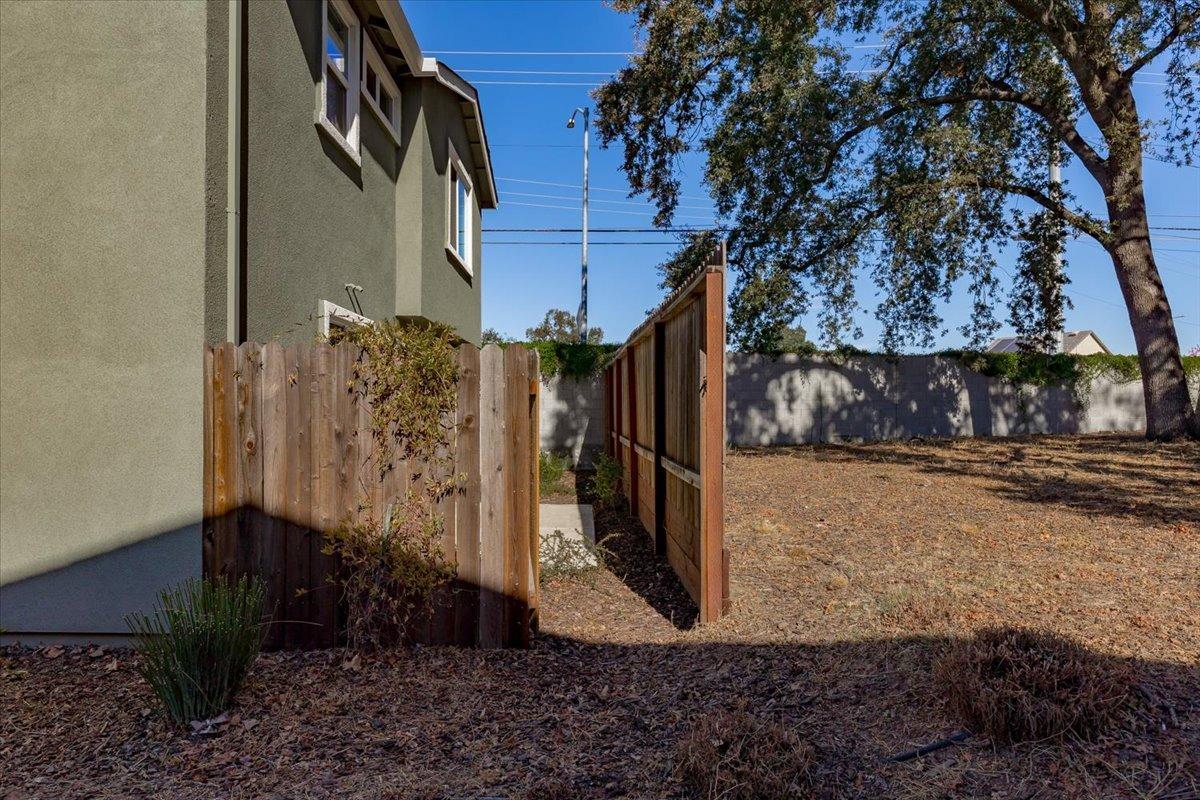 Detail Gallery Image 31 of 35 For 4544 Winding Tree Ln, Carmichael,  CA 95608 - 3 Beds | 2/1 Baths