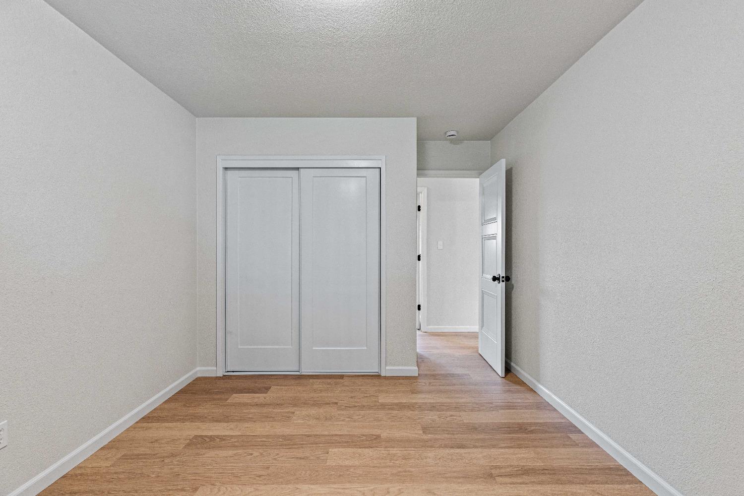 Detail Gallery Image 24 of 52 For 300 Hastings Ln, Modesto,  CA 95350 - 4 Beds | 2/1 Baths