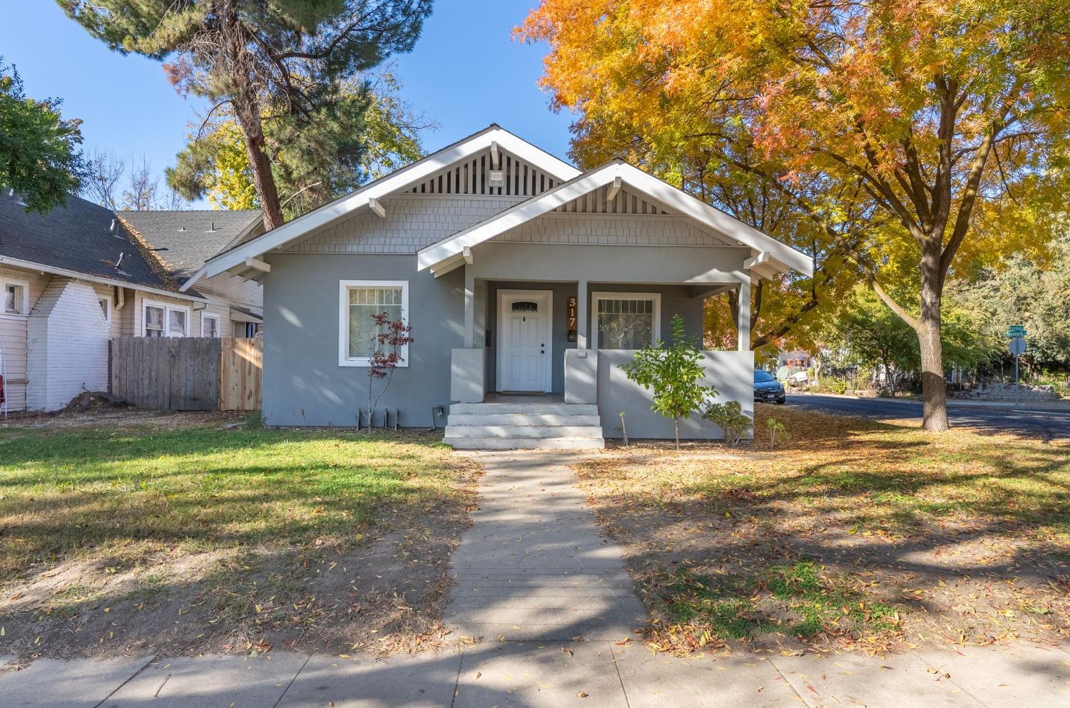 Detail Gallery Image 2 of 35 For 317 Poplar Ave, Modesto,  CA 95354 - 2 Beds | 2 Baths