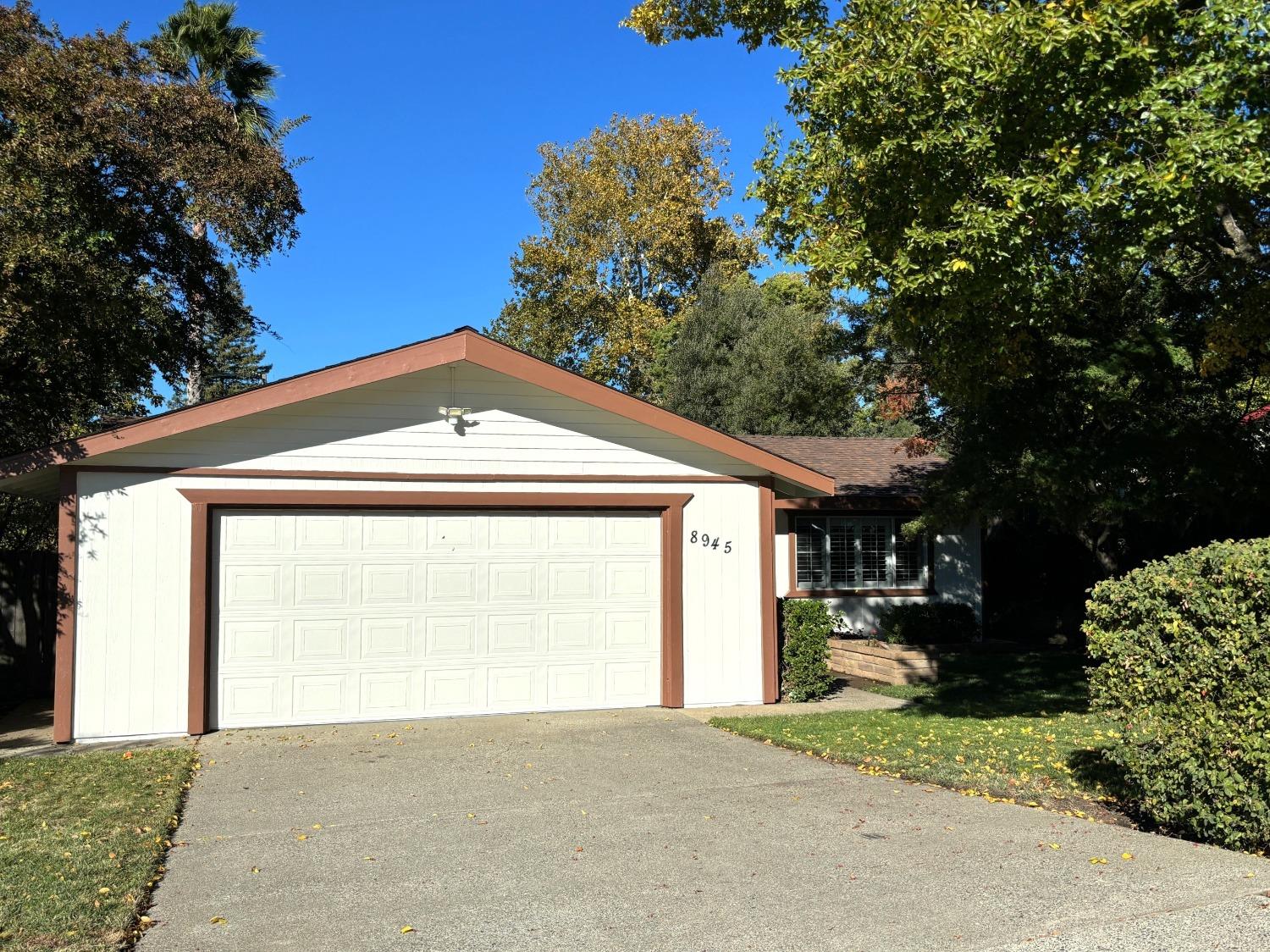 Detail Gallery Image 1 of 23 For 8945 Ramstad Ave, Fair Oaks,  CA 95628 - 3 Beds | 2 Baths