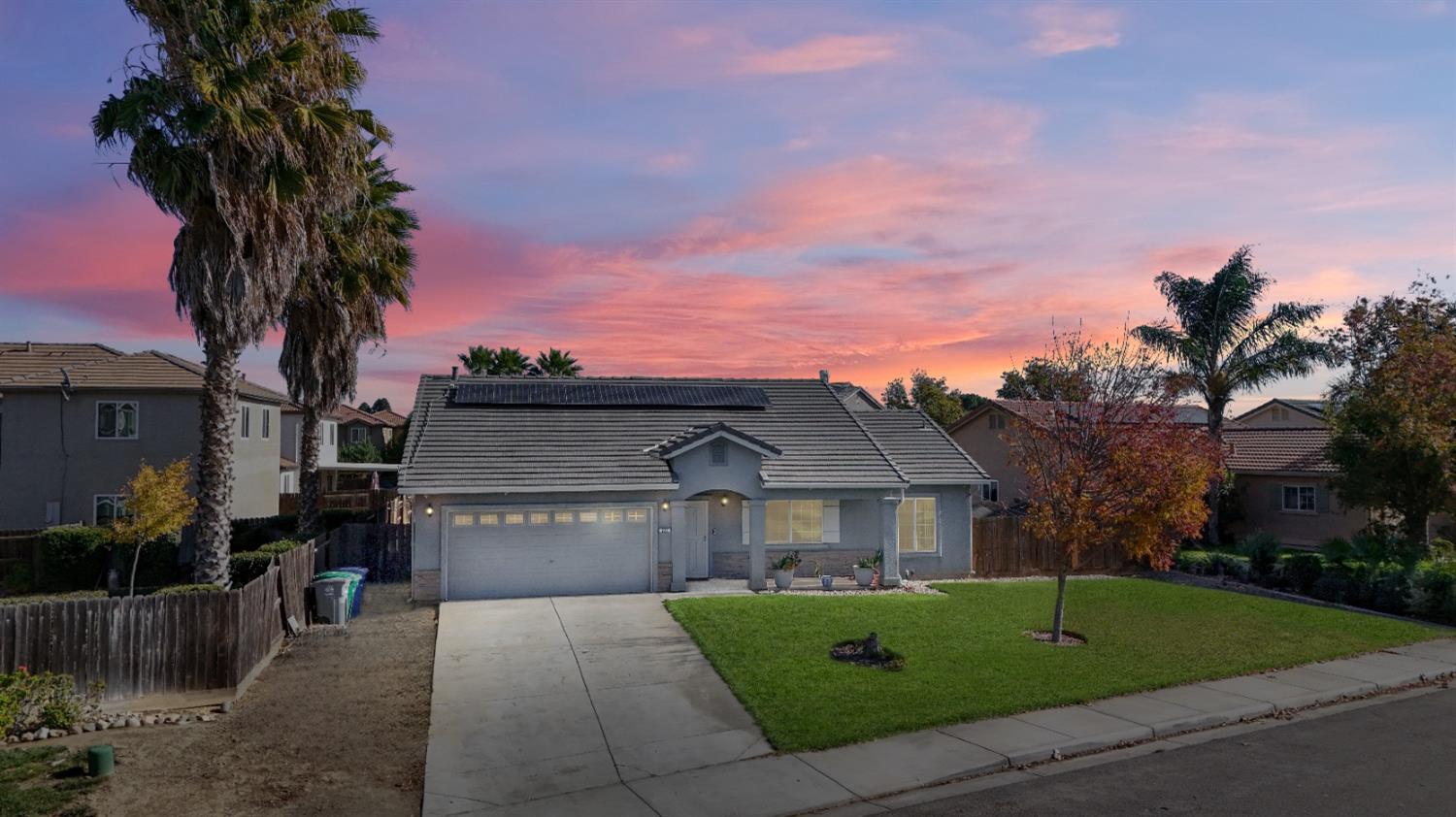 Detail Gallery Image 1 of 33 For 220 via Palermo, Gustine,  CA 95322 - 4 Beds | 2 Baths