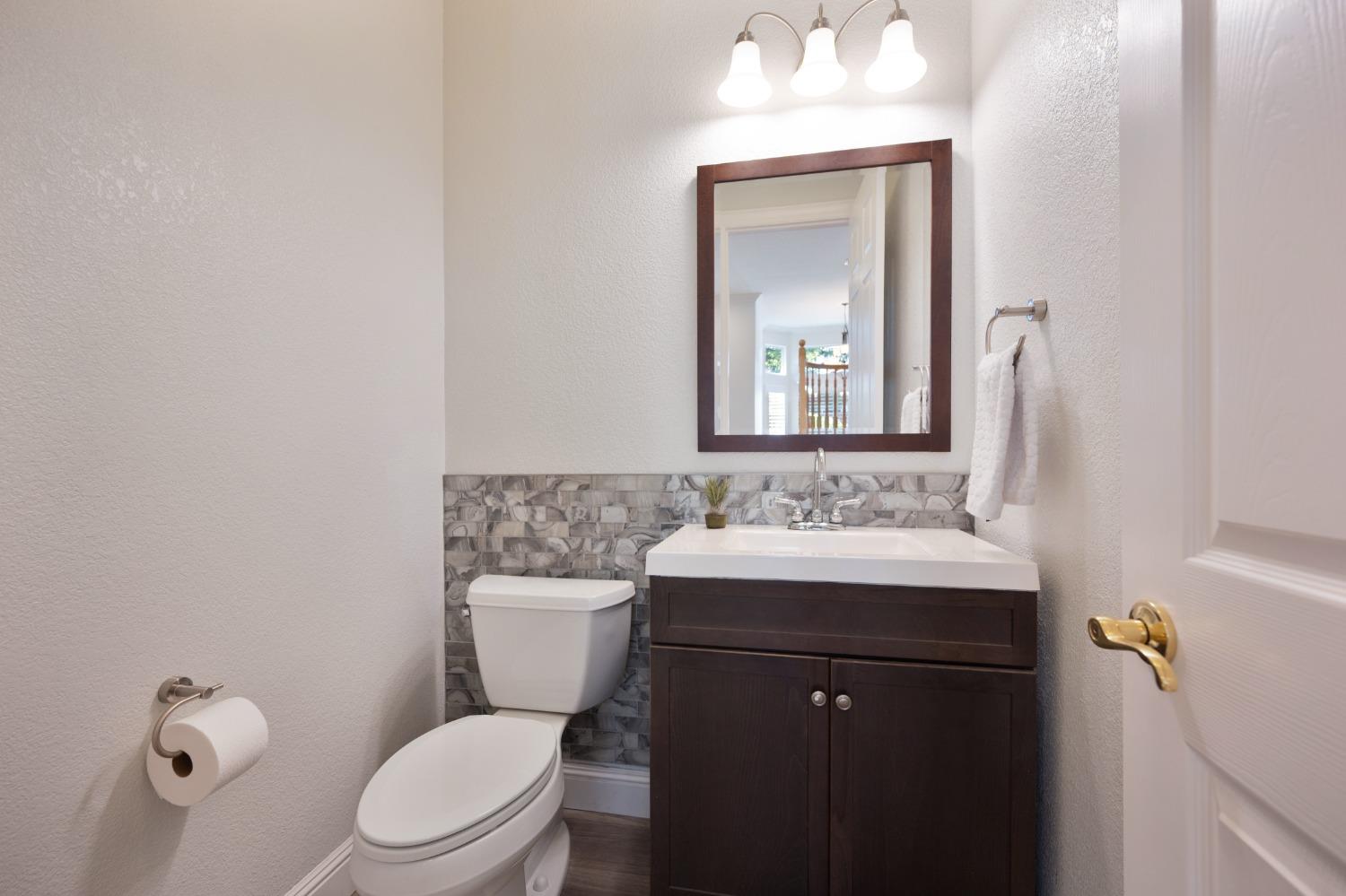 Detail Gallery Image 29 of 58 For 689 Halidon Way, Folsom,  CA 95630 - 4 Beds | 2/1 Baths