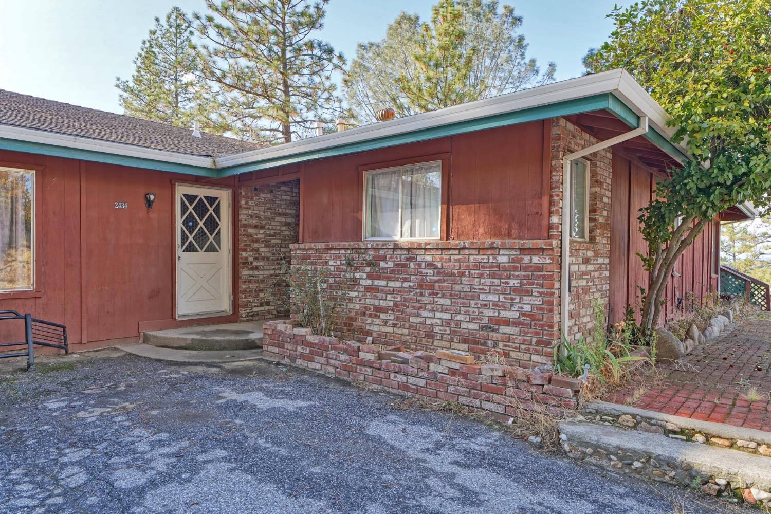 Detail Gallery Image 3 of 47 For 2434 Morrene Dr, Placerville,  CA 95667 - 3 Beds | 2 Baths