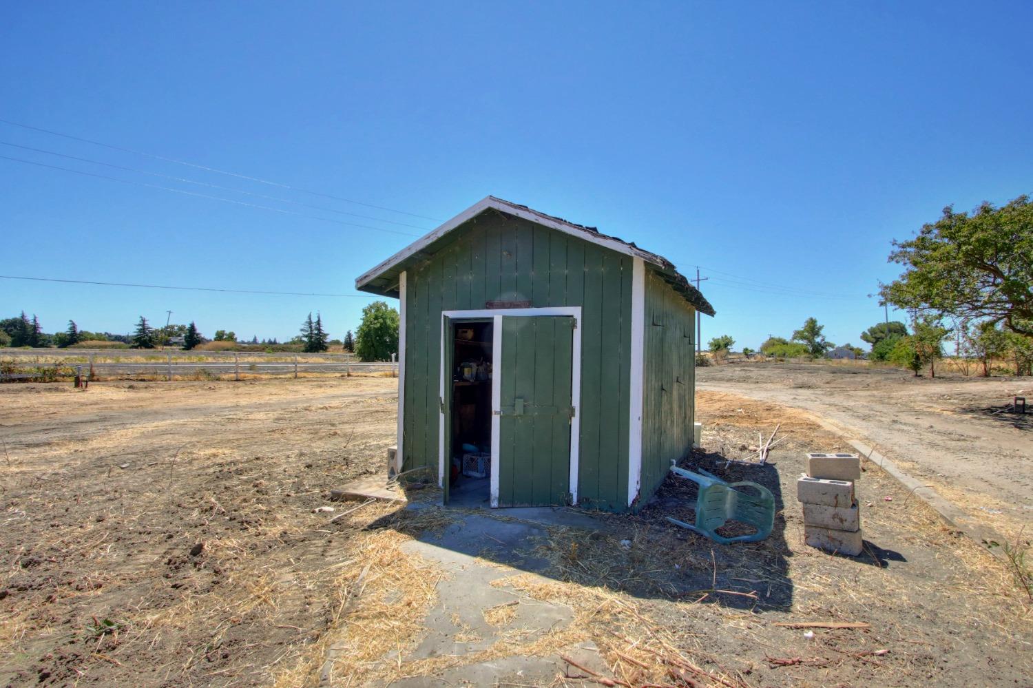 Detail Gallery Image 13 of 45 For 4010 Jefferson Blvd, West Sacramento,  CA 95691 - 3 Beds | 2 Baths