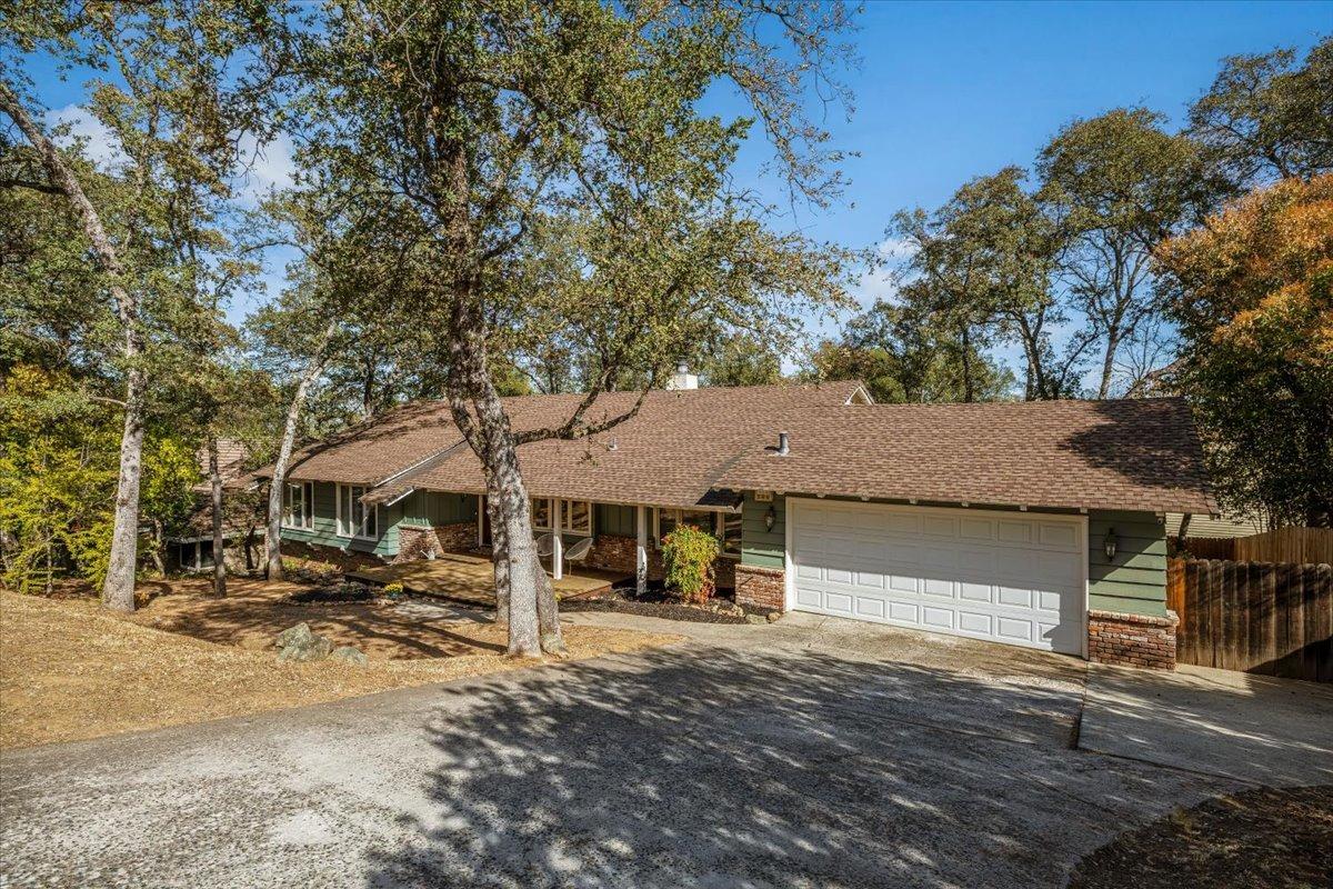 Detail Gallery Image 1 of 42 For 2593 King Richard Dr, El Dorado Hills,  CA 95762 - 4 Beds | 3/1 Baths