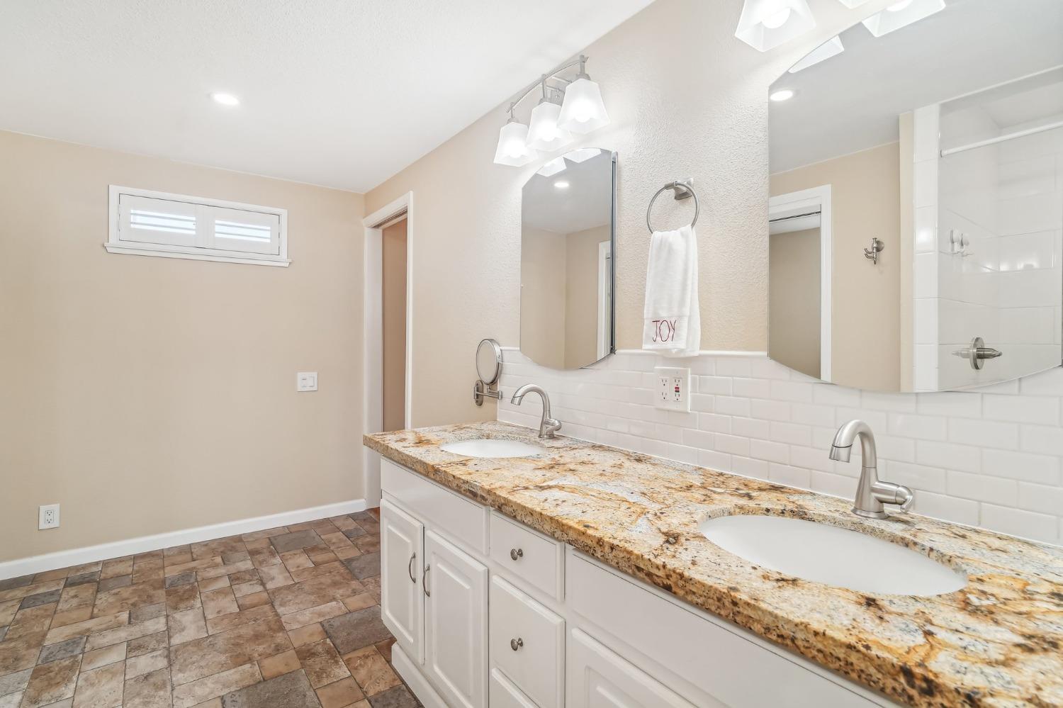 Detail Gallery Image 21 of 35 For 4303 Rio Tinto Ave, Sacramento,  CA 95821 - 3 Beds | 2 Baths