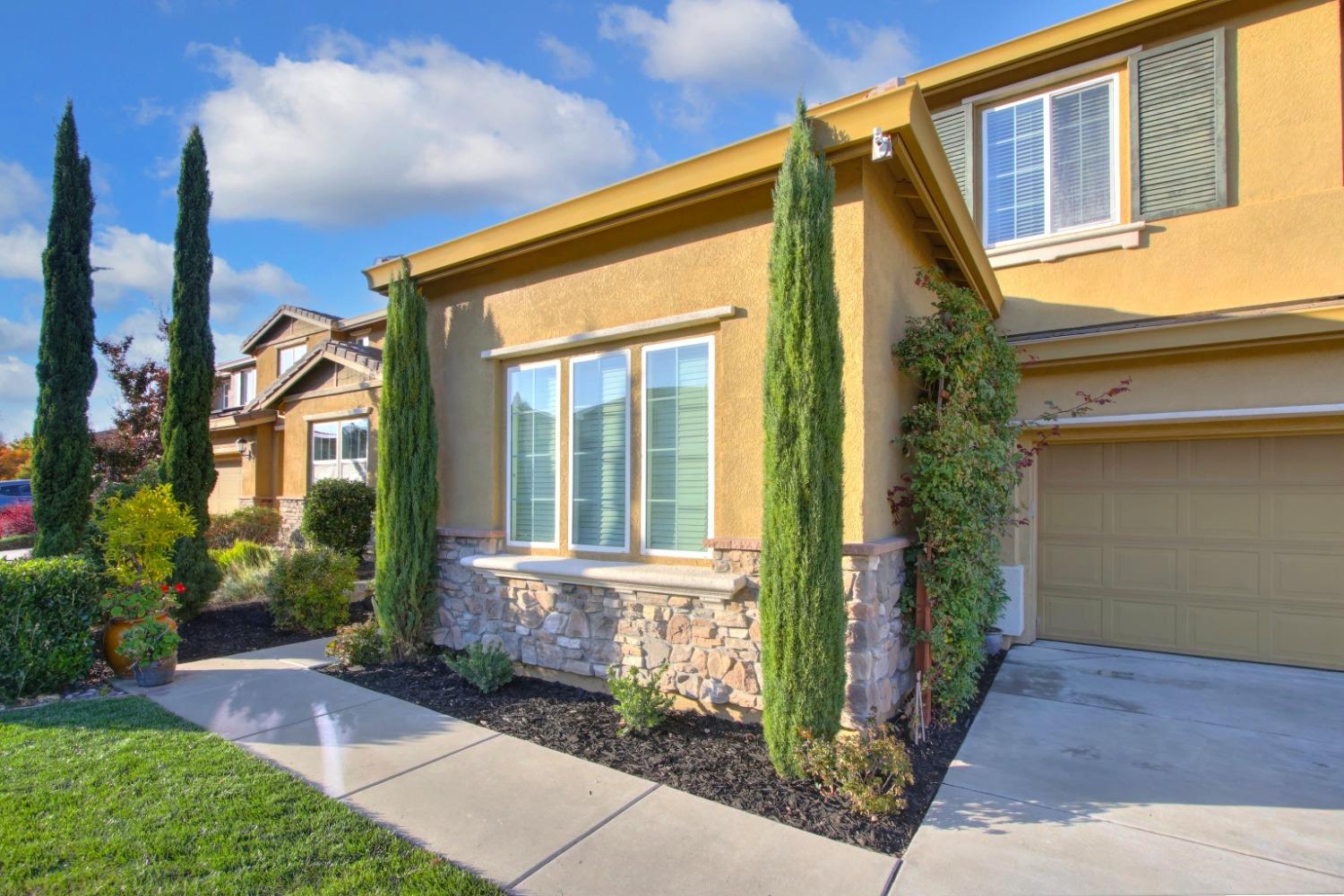 Collet Court, Rocklin, California image 2