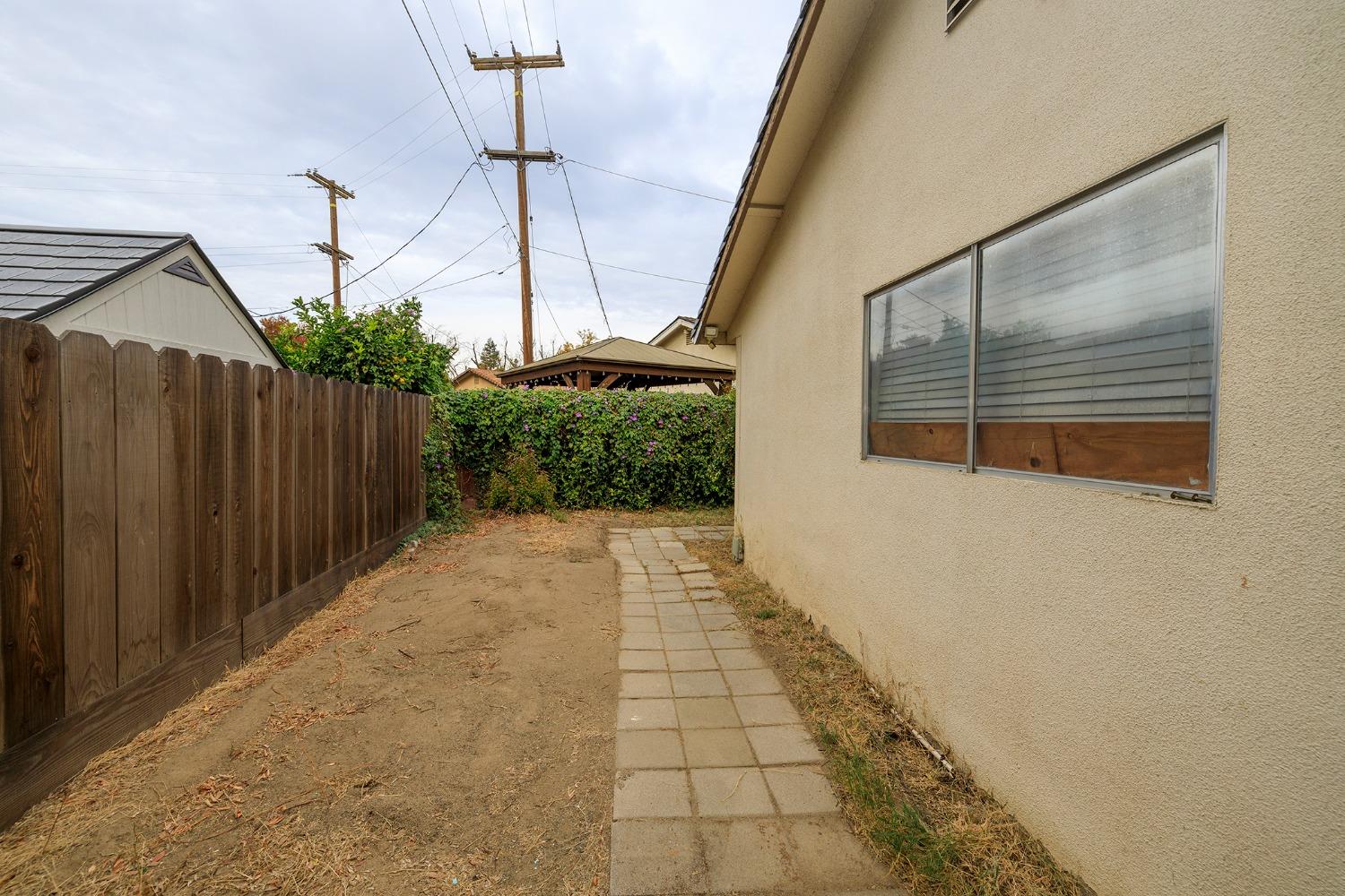 Detail Gallery Image 43 of 47 For 1001 Heidi Ave, Modesto,  CA 95350 - 3 Beds | 1/1 Baths