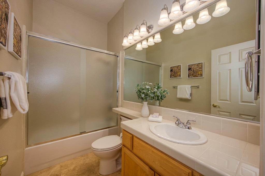 Detail Gallery Image 22 of 34 For 973 Cameron Dr, Folsom,  CA 95630 - 3 Beds | 2 Baths