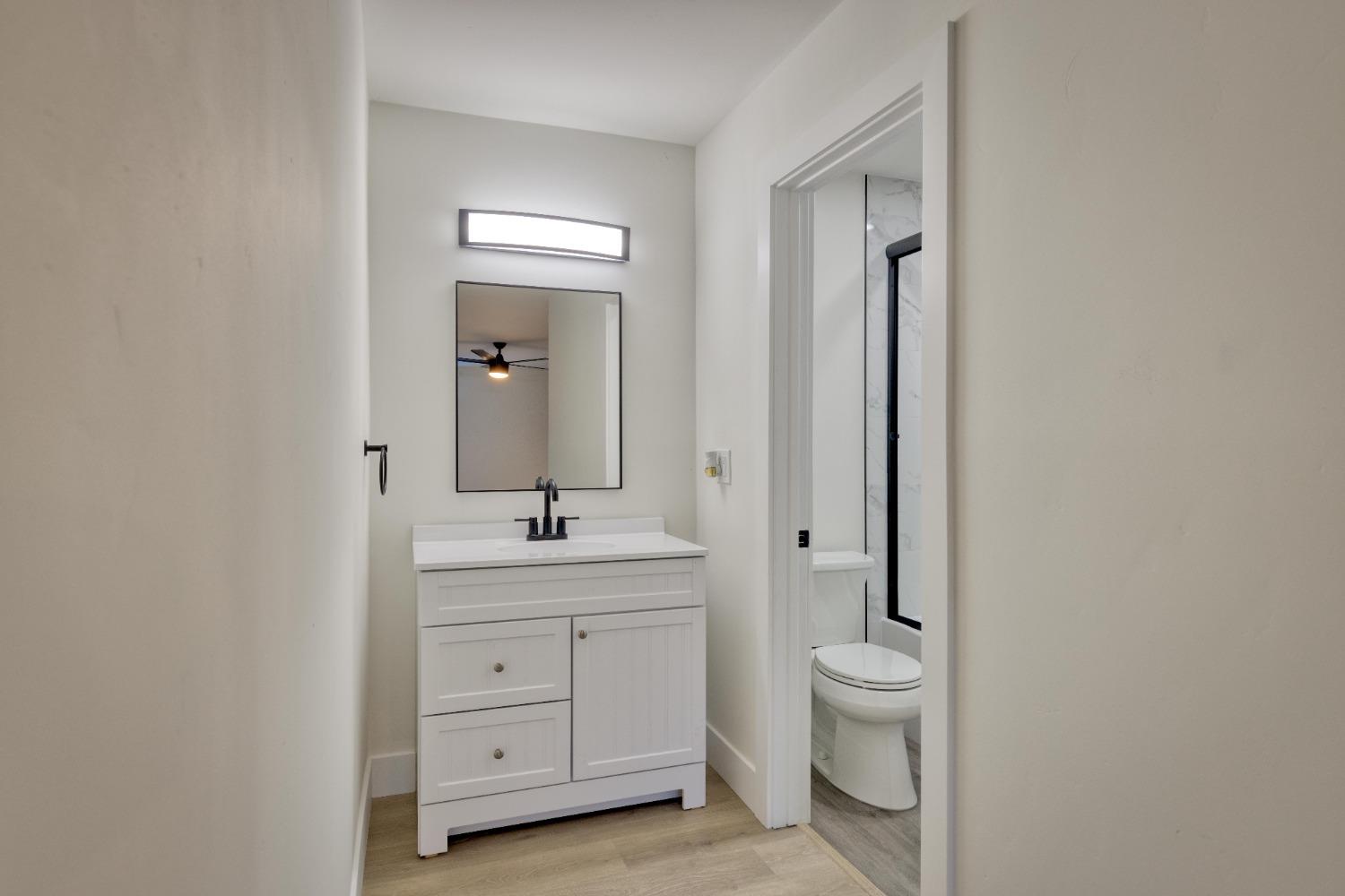 Detail Gallery Image 17 of 24 For 250 Whitmore St #109,  Oakland,  CA 94611 - 2 Beds | 2 Baths